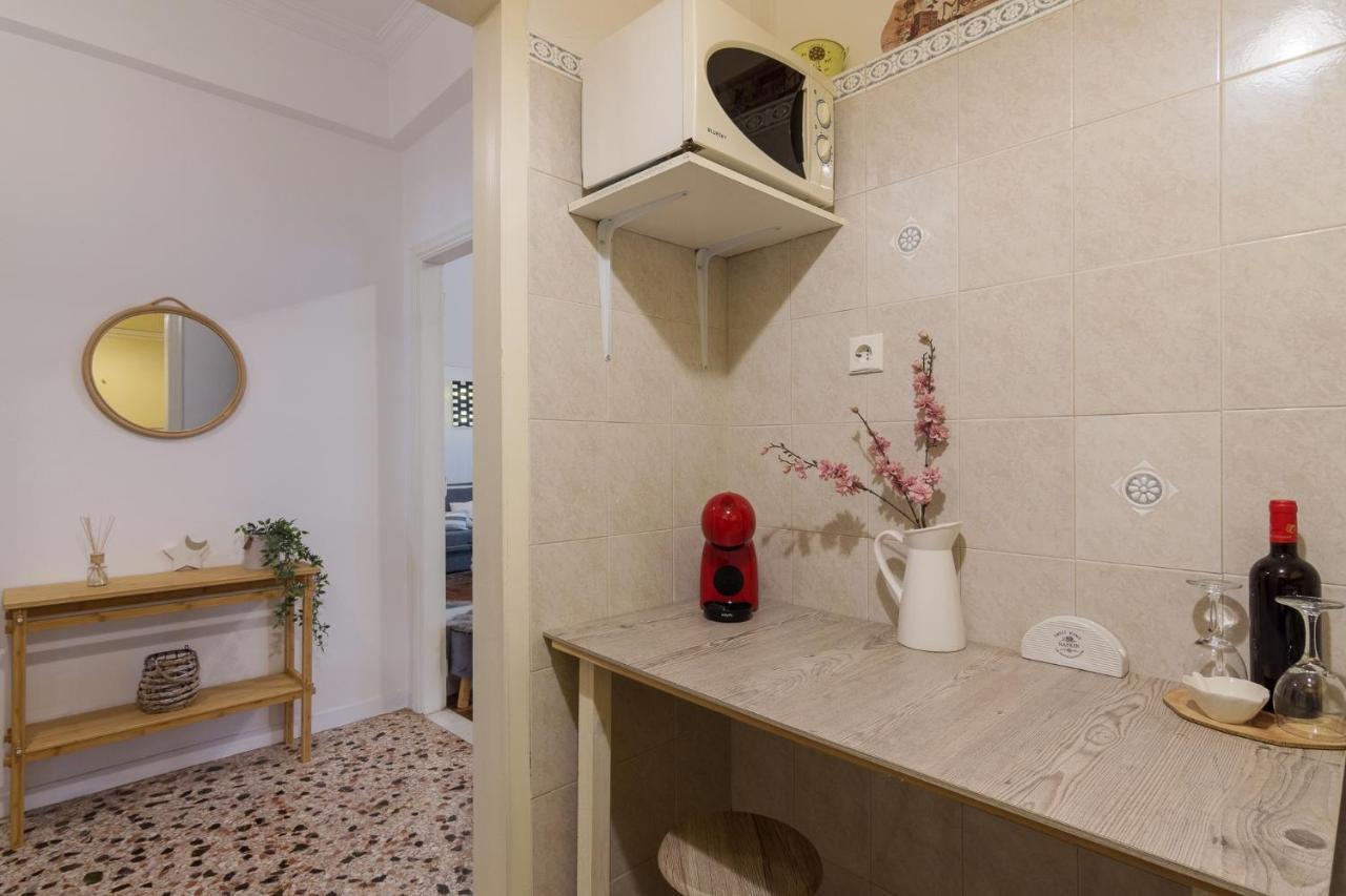 Classic And Modern Apartment In Athen Eksteriør billede